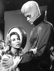 Richard Kiel as 'Kanamit' alien in 'To Serve Man'